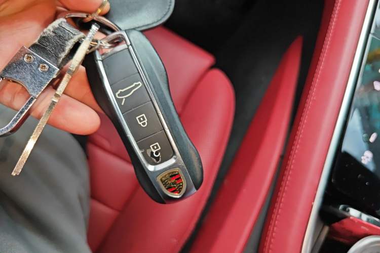 Used Porsche Panamera 2023 Facelifted Panamera 2.9T Platinum Edition Vehicle Key