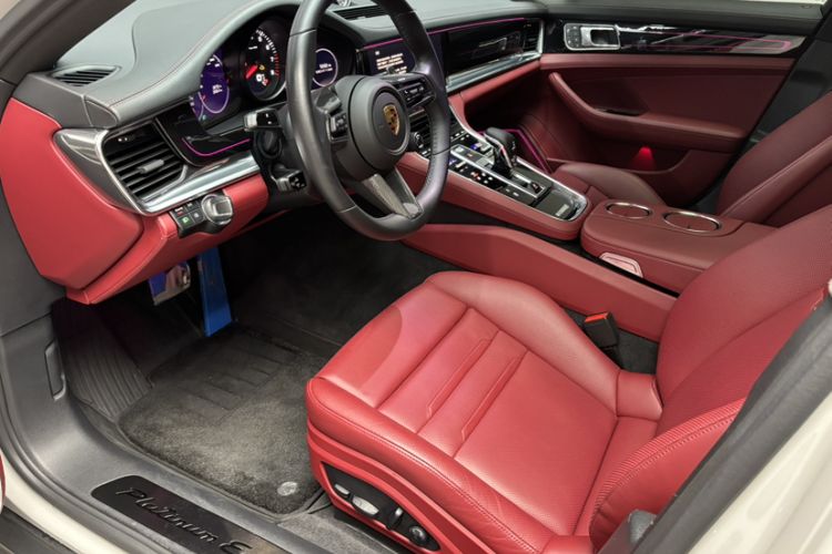 Used Porsche Panamera 2023 Facelifted Panamera 2.9T Platinum Edition Interior 11