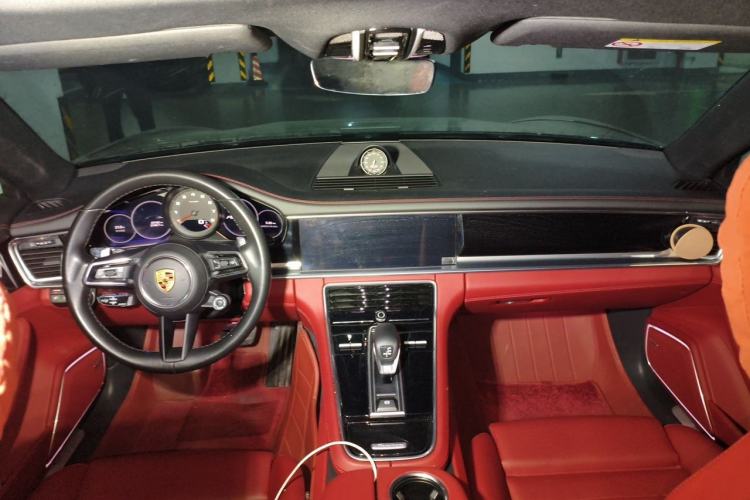 Used Porsche Panamera 2023 Panamera 4 Executive Long Wheelbase 2.9T Center Console