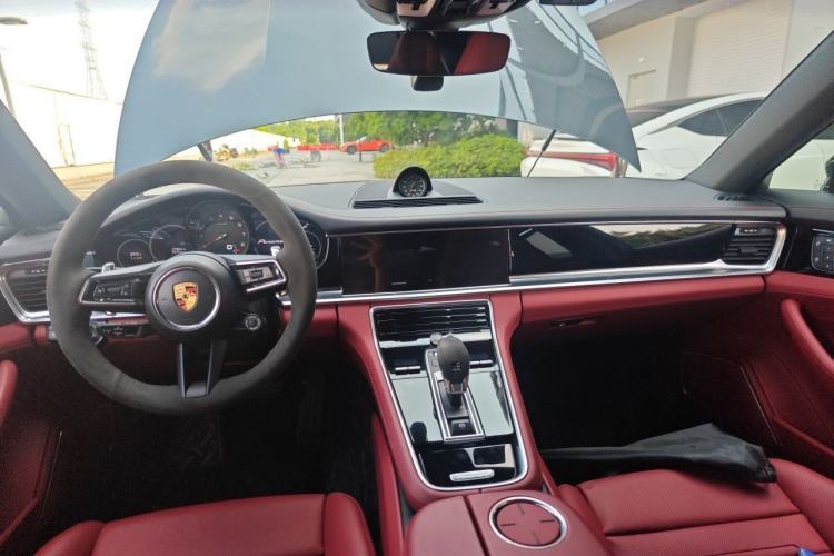 Used Porsche Panamera 2023 Panamera Executive Long Wheelbase 2.9T Center Console