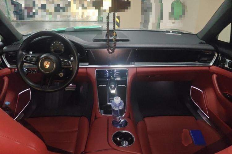 Used Porsche Panamera 2023 Panamera 4 Executive Long Wheelbase 2.9T Center Console
