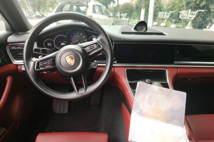Used Porsche Panamera 2023 Panamera 2.9T Center Console