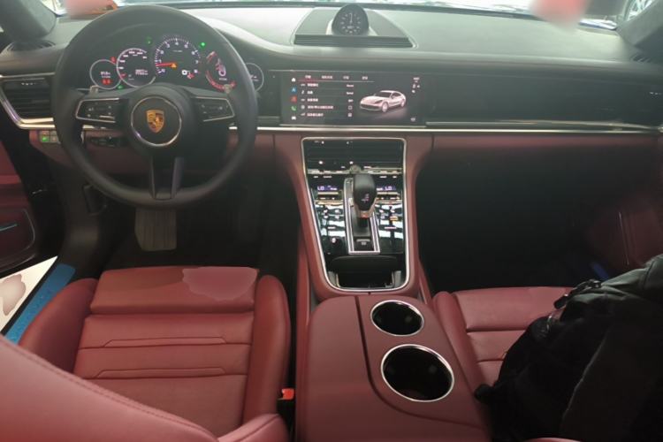 Used Porsche Panamera 2023 Panamera 2.9T Center Console