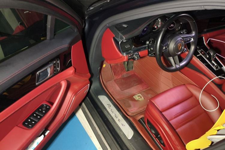 Used Porsche Panamera 2023 Panamera 4 Executive Long Wheelbase 2.9T Driver Seat