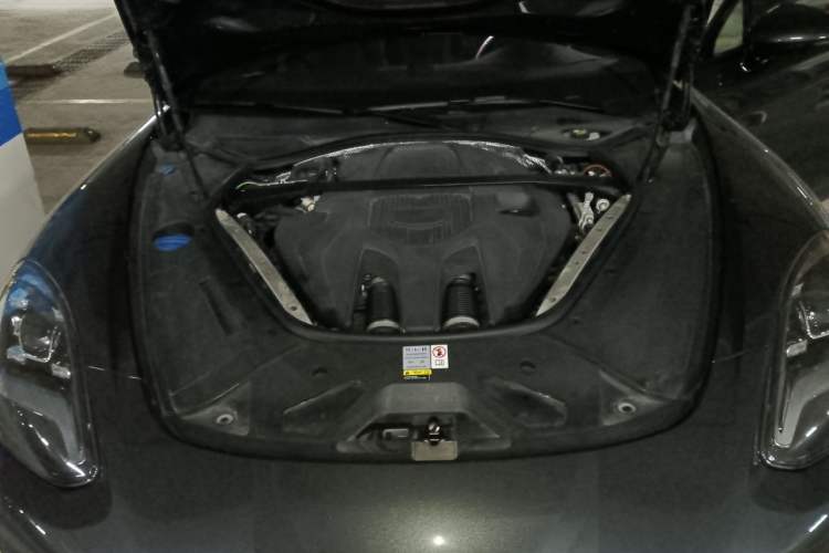 Used Porsche Panamera 2023 Panamera 2.9T Platinum Edition Engine Bay