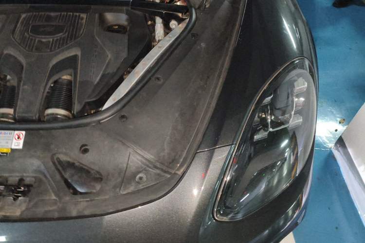 Used Porsche Panamera 2023 Panamera 4 Executive Long Wheelbase 2.9T Engine Bay Left