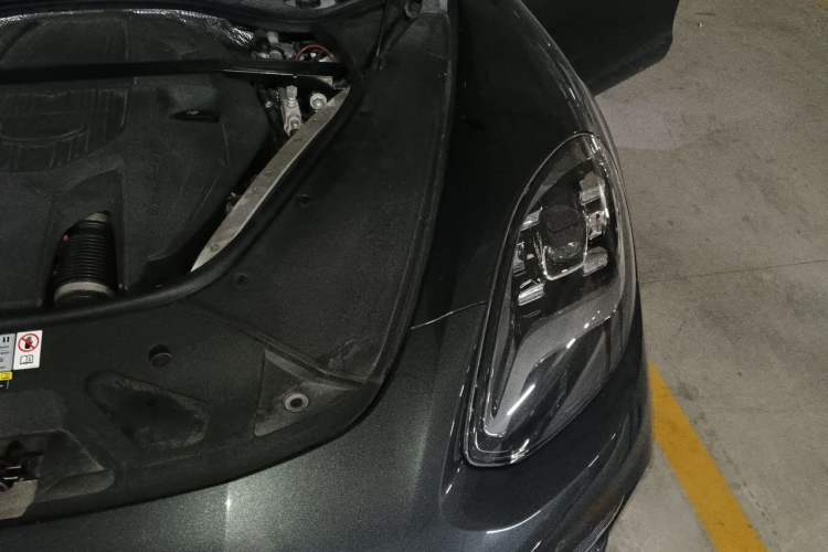 Used Porsche Panamera 2023 Panamera 2.9T Platinum Edition Engine Bay Left