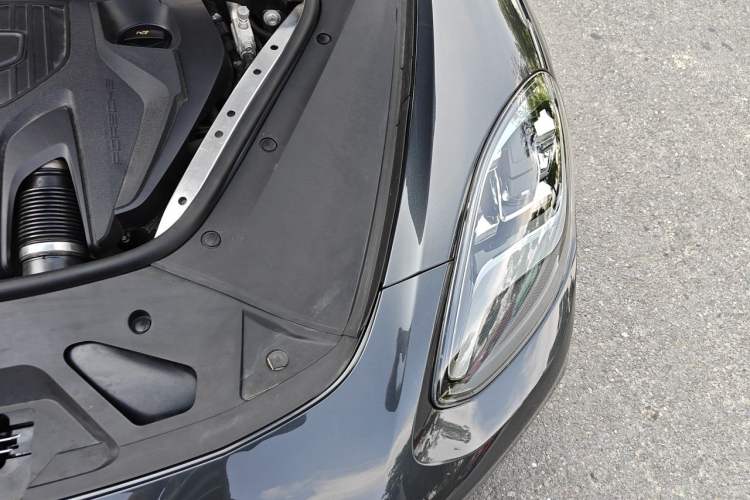Used Porsche Panamera 2023 Facelifted Panamera 2.9T Platinum Edition Engine Bay Left