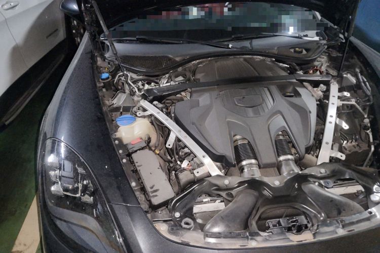 Used Porsche Panamera 2023 Panamera Executive Long Wheelbase 2.9T Engine Bay Right