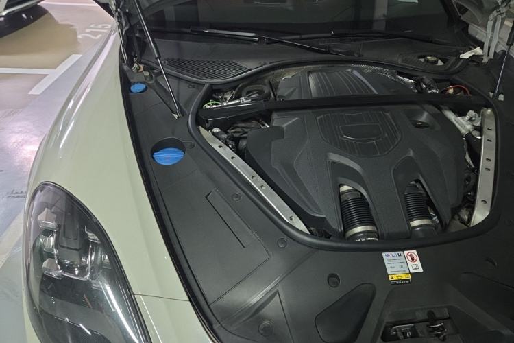 Used Porsche Panamera 2023 Panamera Executive Long Wheelbase 2.9T Engine Bay Right