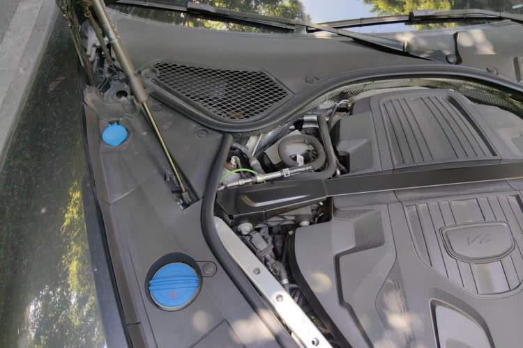 Used Porsche Panamera 2023 Panamera 4 E-Hybrid Platinum Edition 2.9T Engine Bay Right