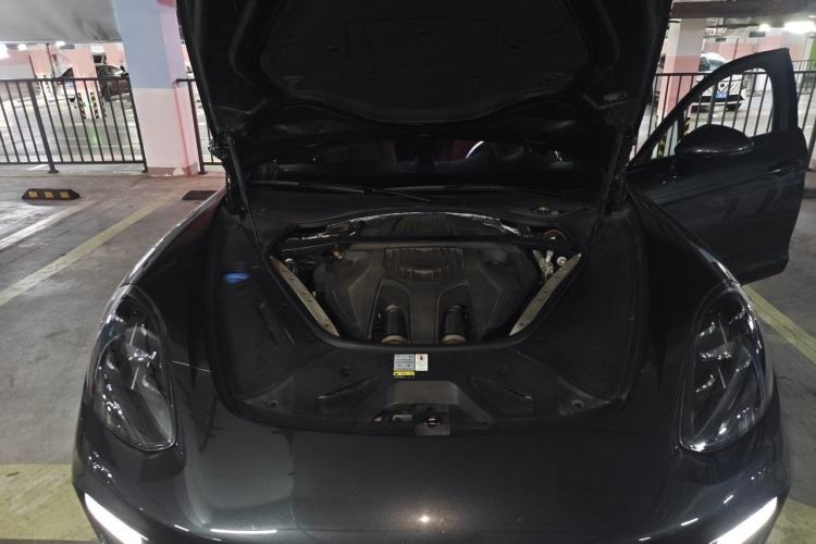 Used Porsche Panamera 2023 Panamera 2.9T Platinum Edition Engine Bay