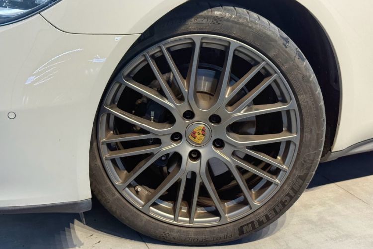 Used Porsche Panamera 2023 Panamera Executive Long Wheelbase 2.9T Exterior 4