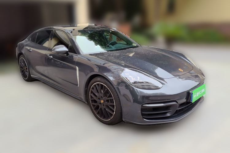 Used Porsche Panamera 2023 Restyled Panamera 4 Executive Extended Platinum Edition 2.9T Front Right 45 Deg
