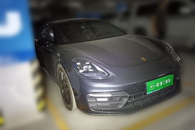 Used Porsche Panamera 2023 Panamera 2.9T Platinum Edition Front Right 45 Deg