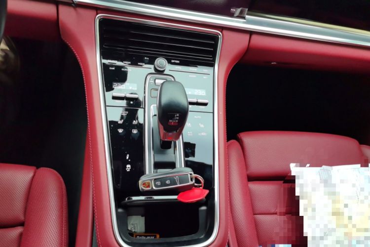 Used Porsche Panamera 2023 Restyled Panamera 4 Executive Extended Platinum Edition 2.9T Gear Lever