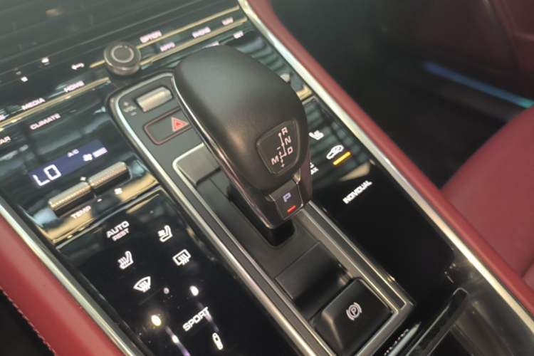 Used Porsche Panamera 2023 Panamera 2.9T Gear Lever