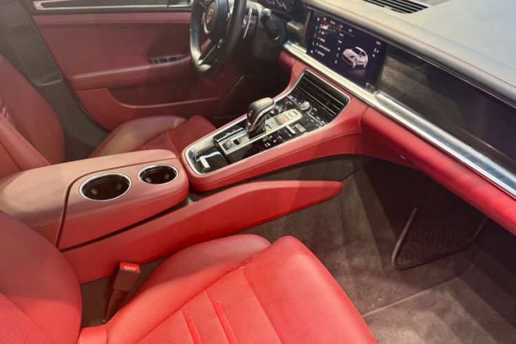 Used Porsche Panamera 2023 Panamera Executive Long Wheelbase 2.9T Interior 11