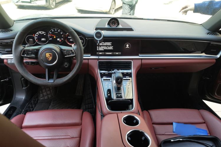 Used Porsche Panamera 2023 Facelifted Panamera 2.9T Platinum Edition Interior 2