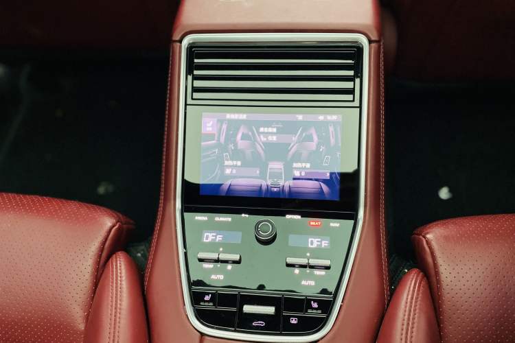 Used Porsche Panamera 2023 Panamera 4 Executive Long Wheelbase 2.9T Interior 4