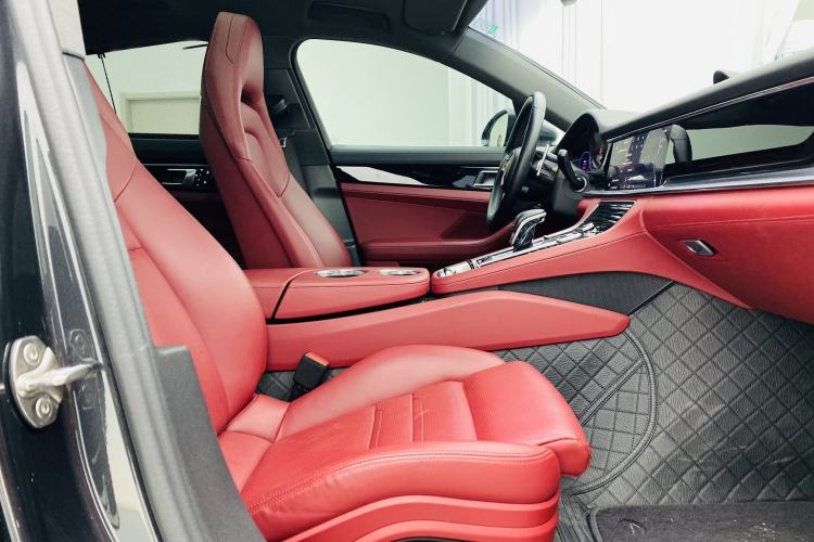 Used Porsche Panamera 2023 Panamera 4 Executive Long Wheelbase 2.9T Interior 9