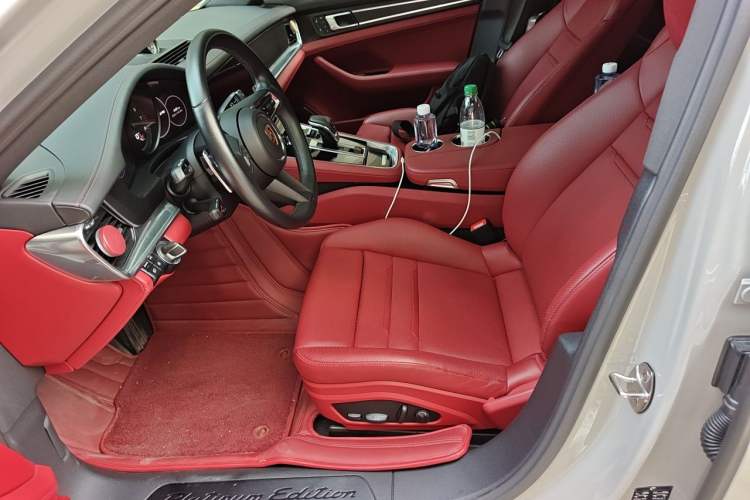 Used Porsche Panamera 2023-Year Restyled Panamera Executive Extended Platinum Edition 2.9T Left Front Seat