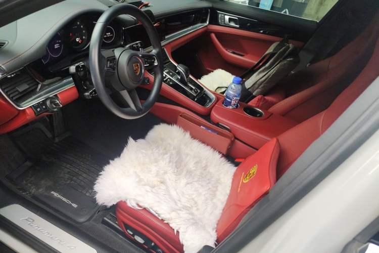 Used Porsche Panamera 2023 Panamera 4 Executive Long Wheelbase 2.9T Left Front Seat