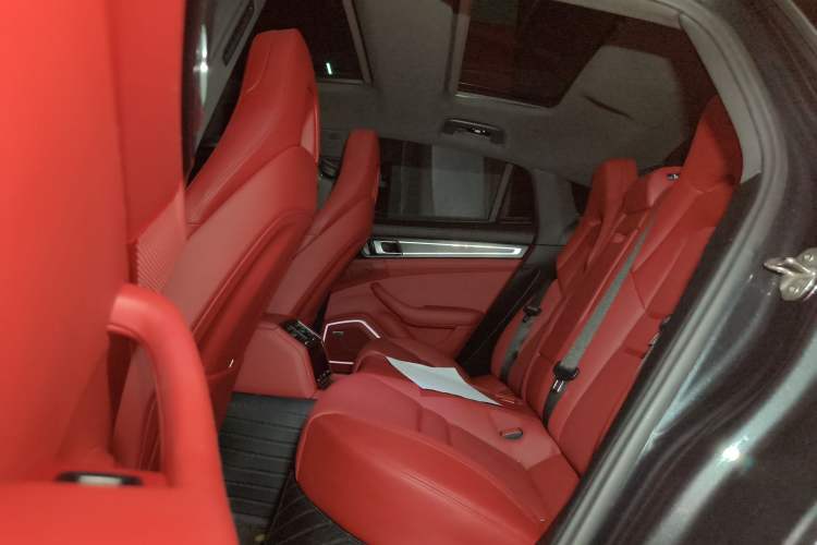 Used Porsche Panamera 2023 Facelifted Panamera 2.9T Platinum Edition Left Rear Seat