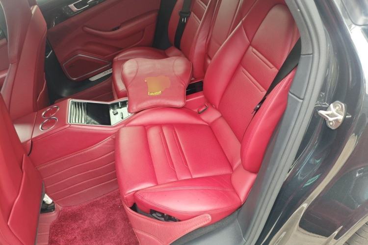 Used Porsche Panamera 2023 Panamera 4 Executive Long Wheelbase 2.9T Left Rear Seat