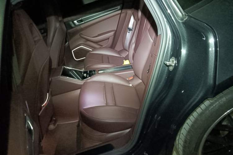 Used Porsche Panamera 2023 Panamera 2.9T Platinum Edition Left Rear Seat