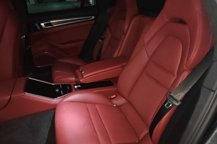 Used Porsche Panamera 2023 Panamera 2.9T Platinum Edition Left Rear Seat