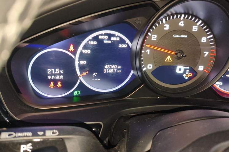 Used Porsche Panamera 2023 Panamera 4 Executive Long Wheelbase 2.9T Odometer Close Up