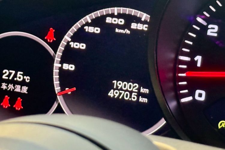 Used Porsche Panamera 2023 Panamera Executive Long Wheelbase 2.9T Odometer Close Up