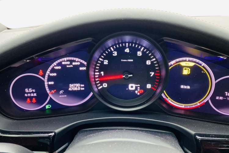 Used Porsche Panamera 2023 Panamera 4 Executive Long Wheelbase 2.9T Odometer Close Up