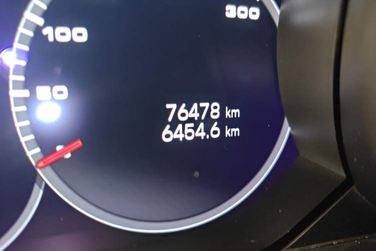 Used Porsche Panamera 2023 Panamera 2.9T Platinum Edition Odometer Close Up