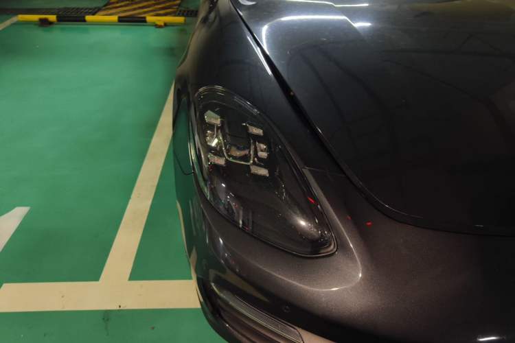 Used Porsche Panamera 2023 Panamera Executive Long Wheelbase 2.9T Right Front Headlight