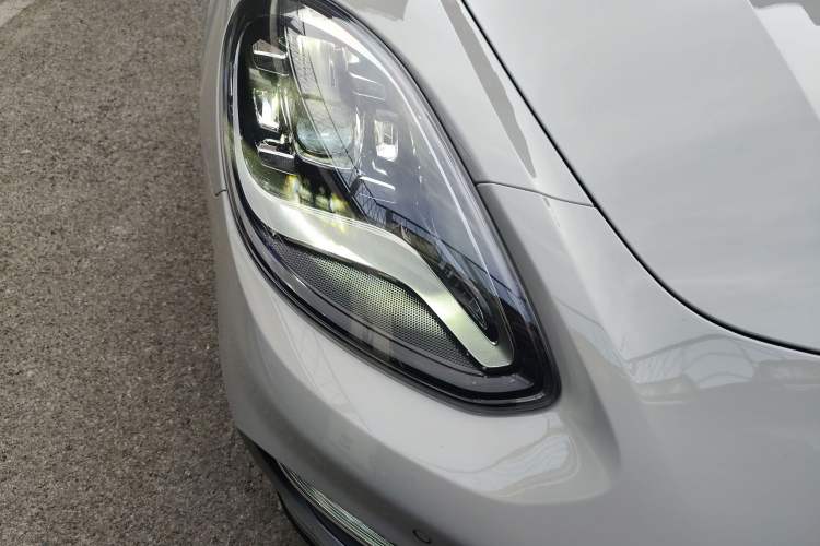 Used Porsche Panamera 2023 Panamera 2.9T Platinum Edition Right Front Headlight