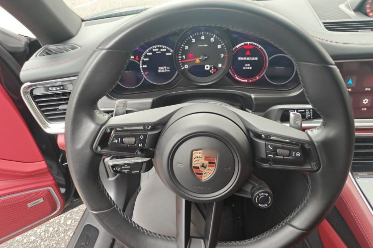 Used Porsche Panamera 2023-Year Restyled Panamera Executive Extended Platinum Edition 2.9T Steering Wheel