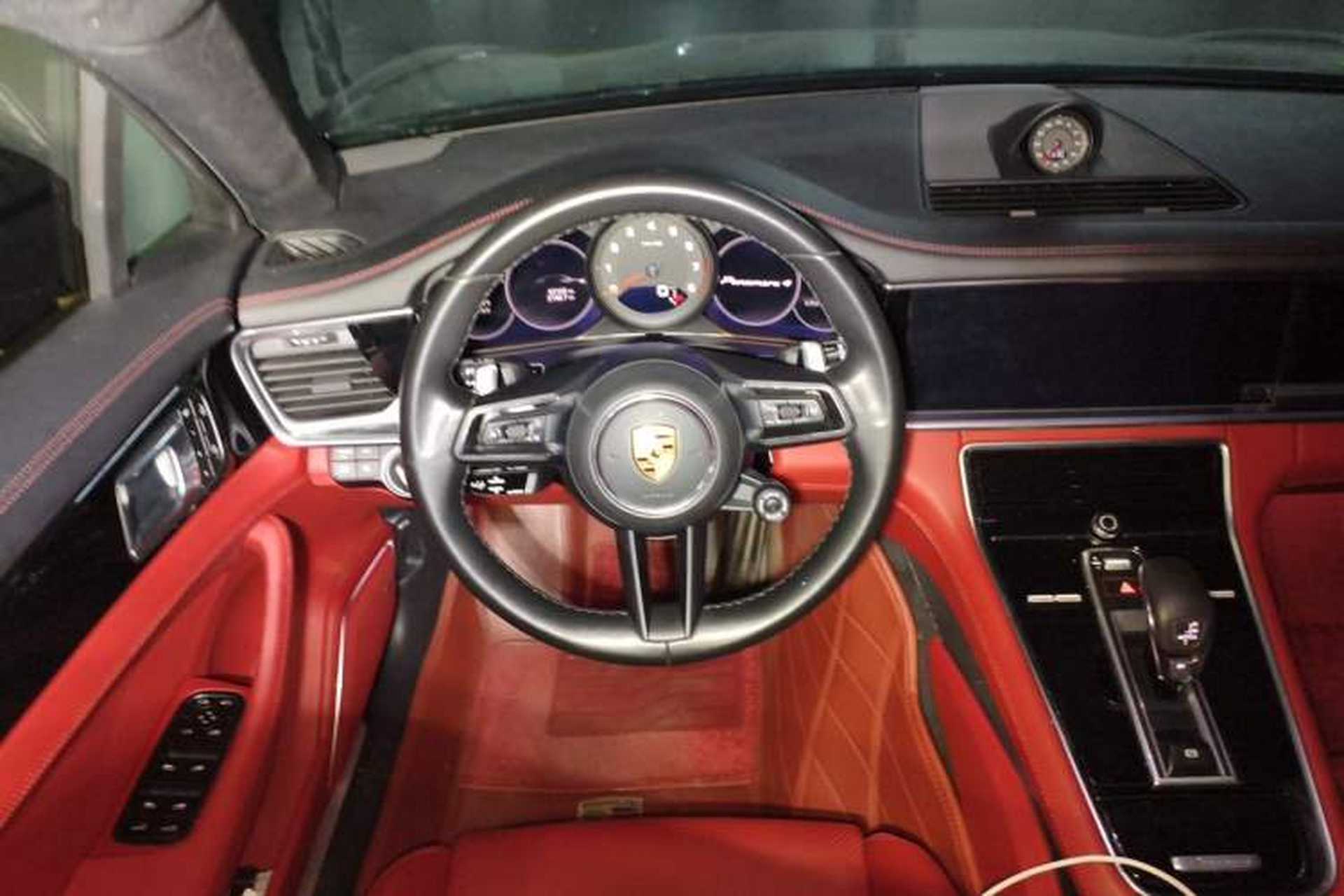 Used Porsche Panamera 2023 Panamera 4 Executive Long Wheelbase 2.9T Steering Wheel