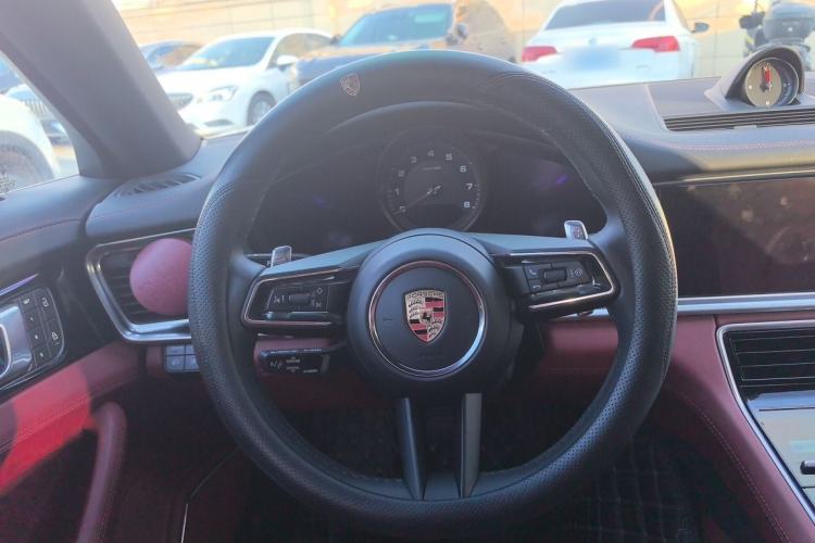 Used Porsche Panamera 2023 Facelifted Panamera 2.9T Platinum Edition Steering Wheel
