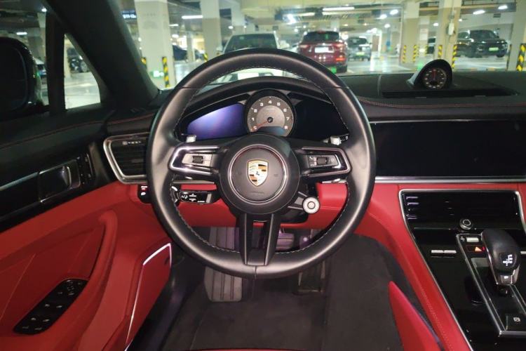 Used Porsche Panamera 2023 Facelifted Panamera 2.9T Platinum Edition Steering Wheel
