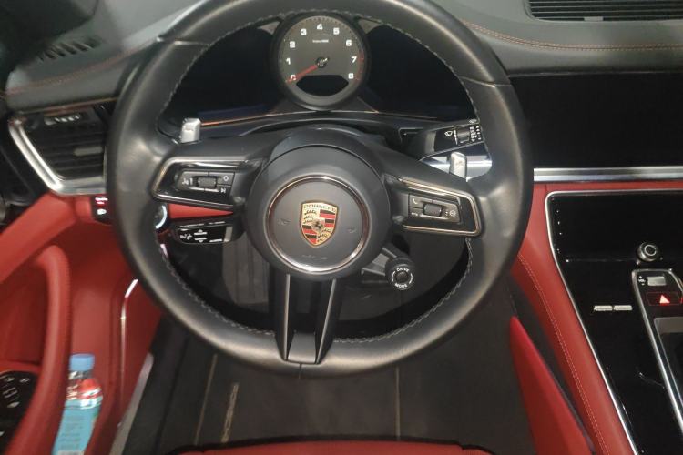 Used Porsche Panamera 2023 Panamera 4 Executive Long Wheelbase 2.9T Steering Wheel