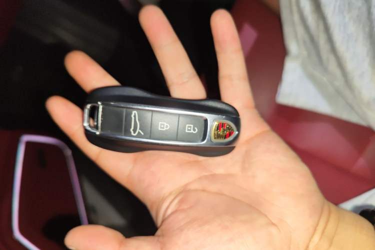Used Porsche Panamera 2023 Facelifted Panamera 2.9T Platinum Edition Vehicle Key
