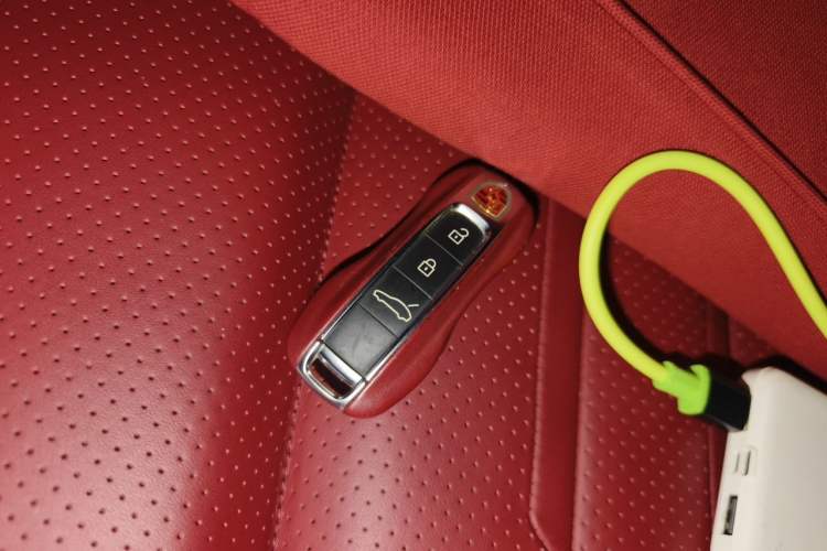 Used Porsche Panamera 2023 Panamera Executive Long Wheelbase 2.9T Vehicle Key