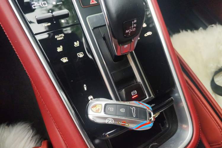 Used Porsche Panamera 2023 Panamera 4 Executive Long Wheelbase 2.9T Vehicle Key