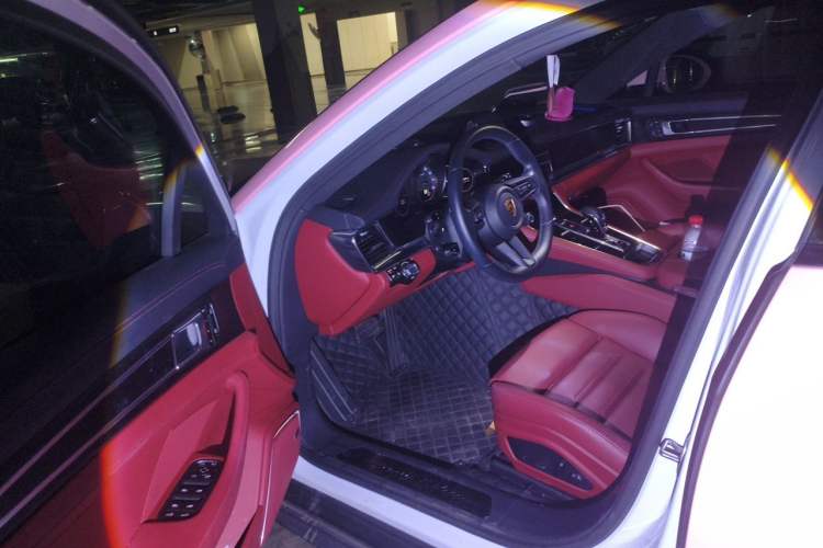 Used Porsche Panamera 2023 Panamera 2.9T Platinum Edition Driver Seat
