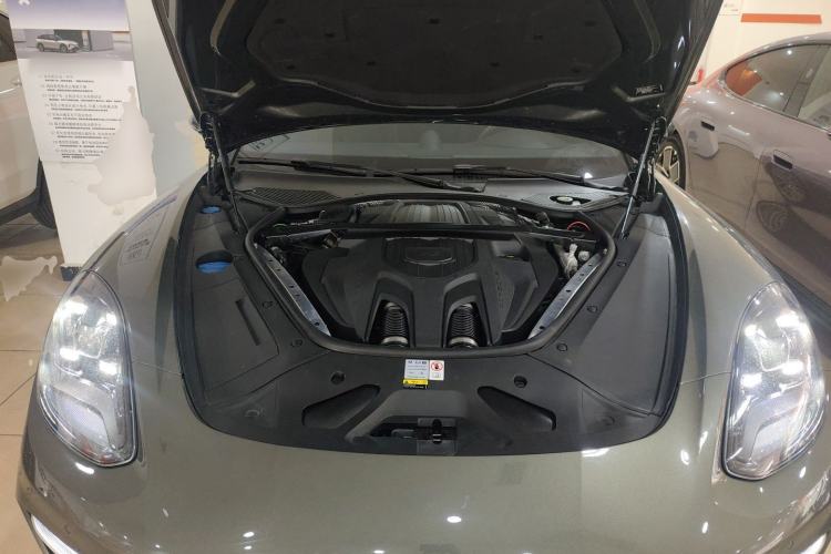 Used Porsche Panamera 2023 Panamera 2.9T Engine Bay