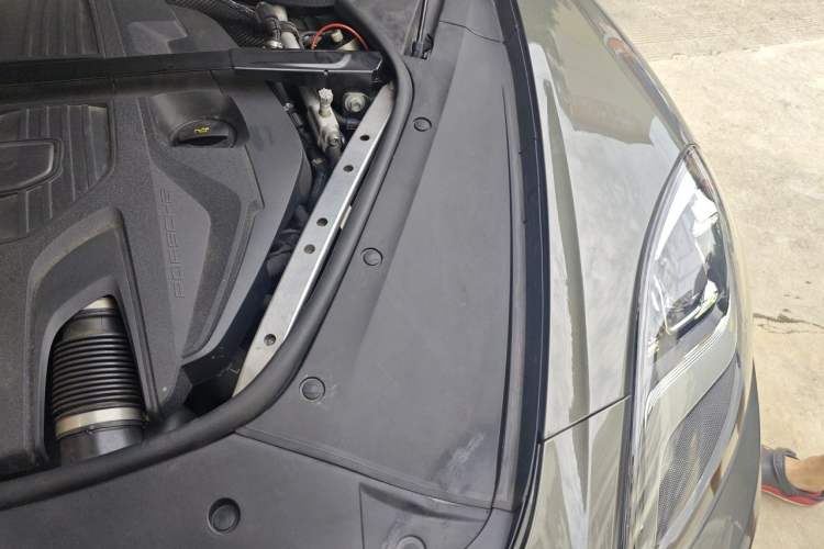 Used Porsche Panamera 2023 Facelifted Panamera 2.9T Platinum Edition Engine Bay Left
