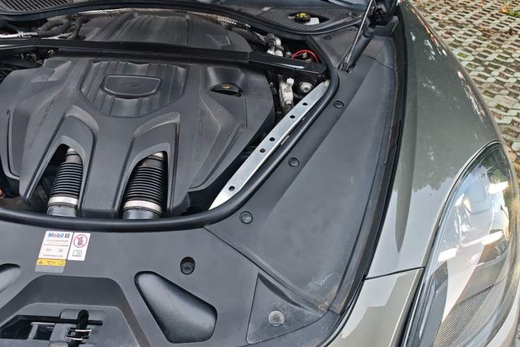 Used Porsche Panamera 2023 Panamera Executive Long Wheelbase 2.9T Engine Bay Left