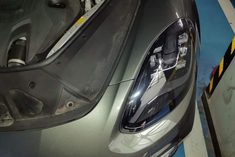 Used Porsche Panamera 2023 Panamera 2.9T Engine Bay Left